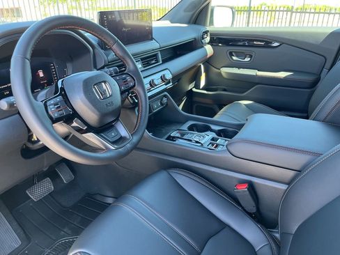 New 2026 Honda Pilot TrailSport image 11