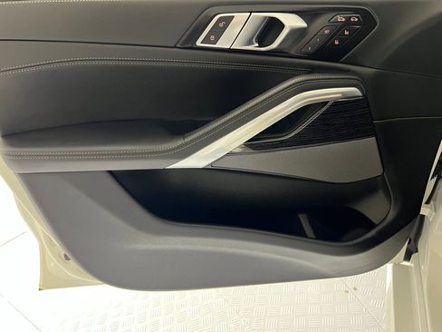 New 2026 BMW X6 xDrive40i image 12