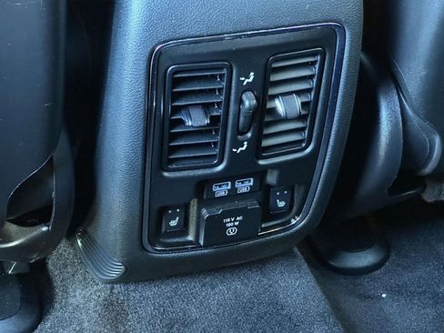 Used 2018 Jeep Grand Cherokee Summit image 14