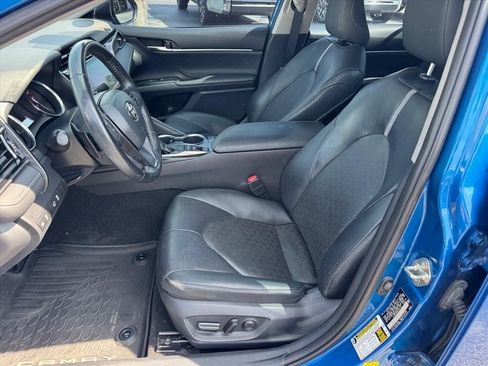Used 2019 Toyota Camry XSE FWD image 13