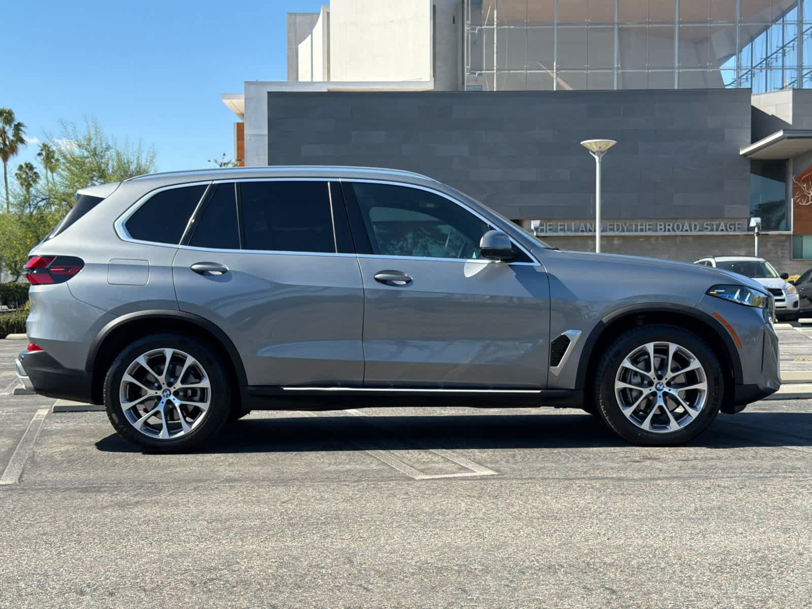 Used 2024 BMW X5 sDrive40i RWD image 8