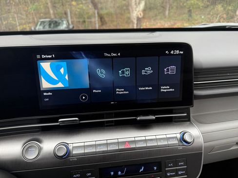 Used 2025 Hyundai Kona SEL image 21