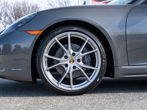 Certified 2024 Porsche 718 Cayman Base w/ Premium Package image 11