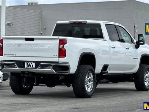 Used 2022 Chevrolet Silverado 3500 LTZ w/ LTZ Plus Package image 4