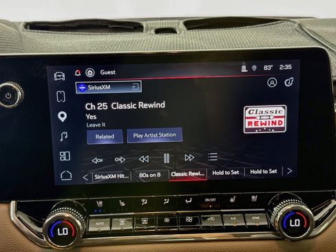 Used 2024 GMC Canyon Denali AWD/4WD image 14