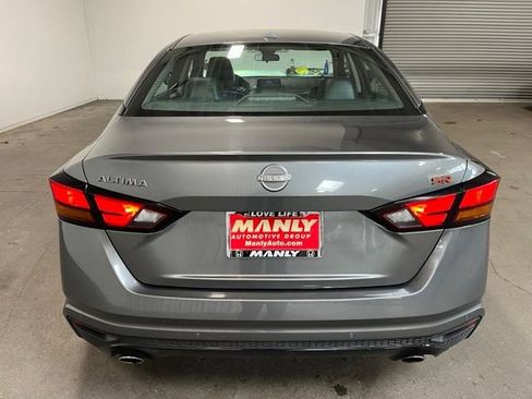 Used 2023 Nissan Altima 2.5 SR FWD image 4