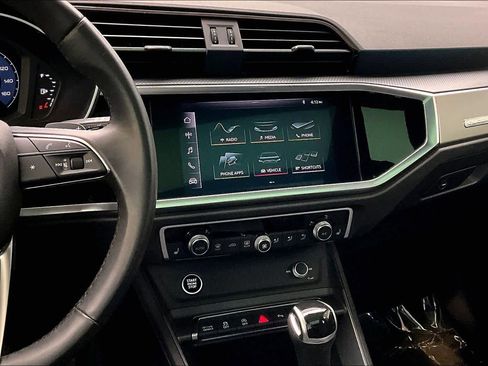 Used 2021 Audi Q3 2.0T Premium image 6