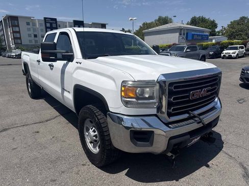 Used 2016 GMC Sierra 2500 4x4 Crew Cab w/ Sierra Convenience Package image 4