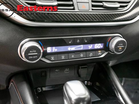 Used 2023 Nissan Altima 2.0 SR FWD image 19