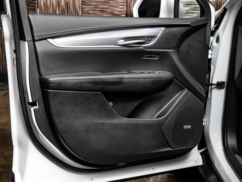 Used 2019 Cadillac XT5 Premium Luxury FWD image 47