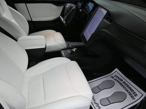 Used 2019 Tesla Model S Performance AWD/4WD image 25