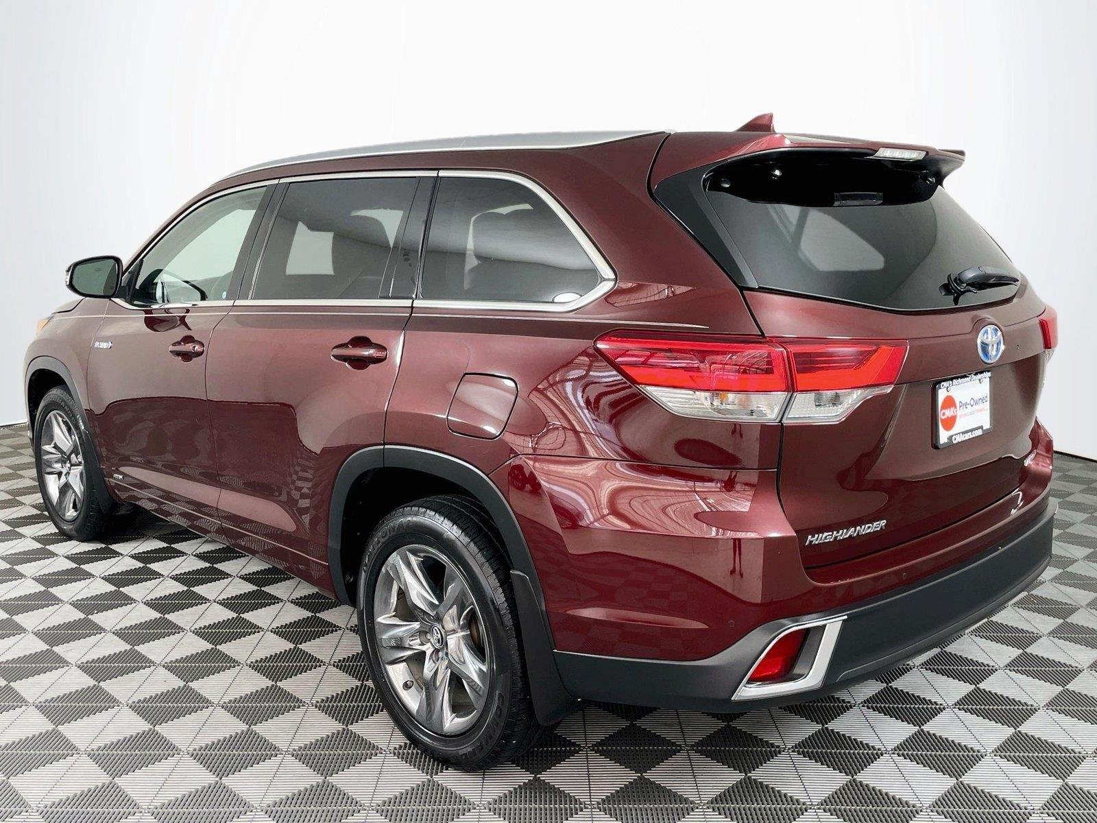 Used 2019 Toyota Highlander Limited Platinum AWD/4WD image 6