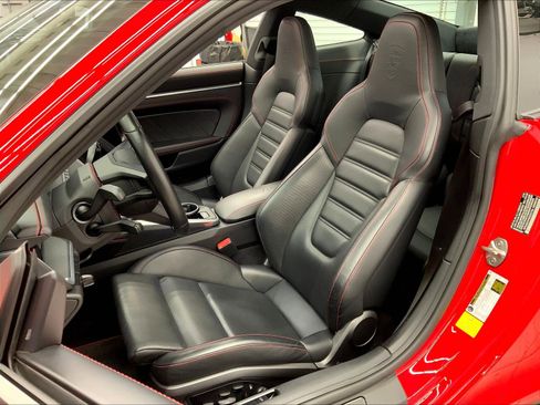 Certified 2022 Porsche 911 Carrera GTS RWD image 5