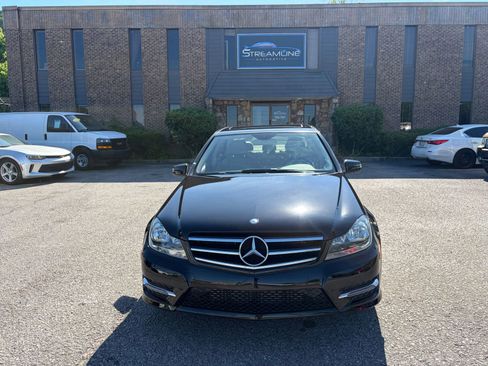 Used 2014 Mercedes-Benz C 250 Sedan image 2