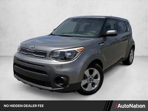 Used 2017 Kia Soul FWD image 1