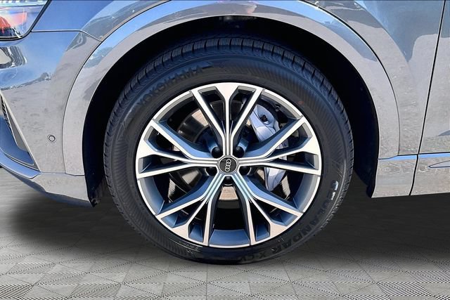 Used 2021 Audi Q8 Prestige w/ Prestige Package AWD/4WD image 8