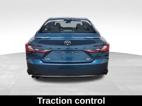 Used 2025 Toyota Camry SE FWD image 6