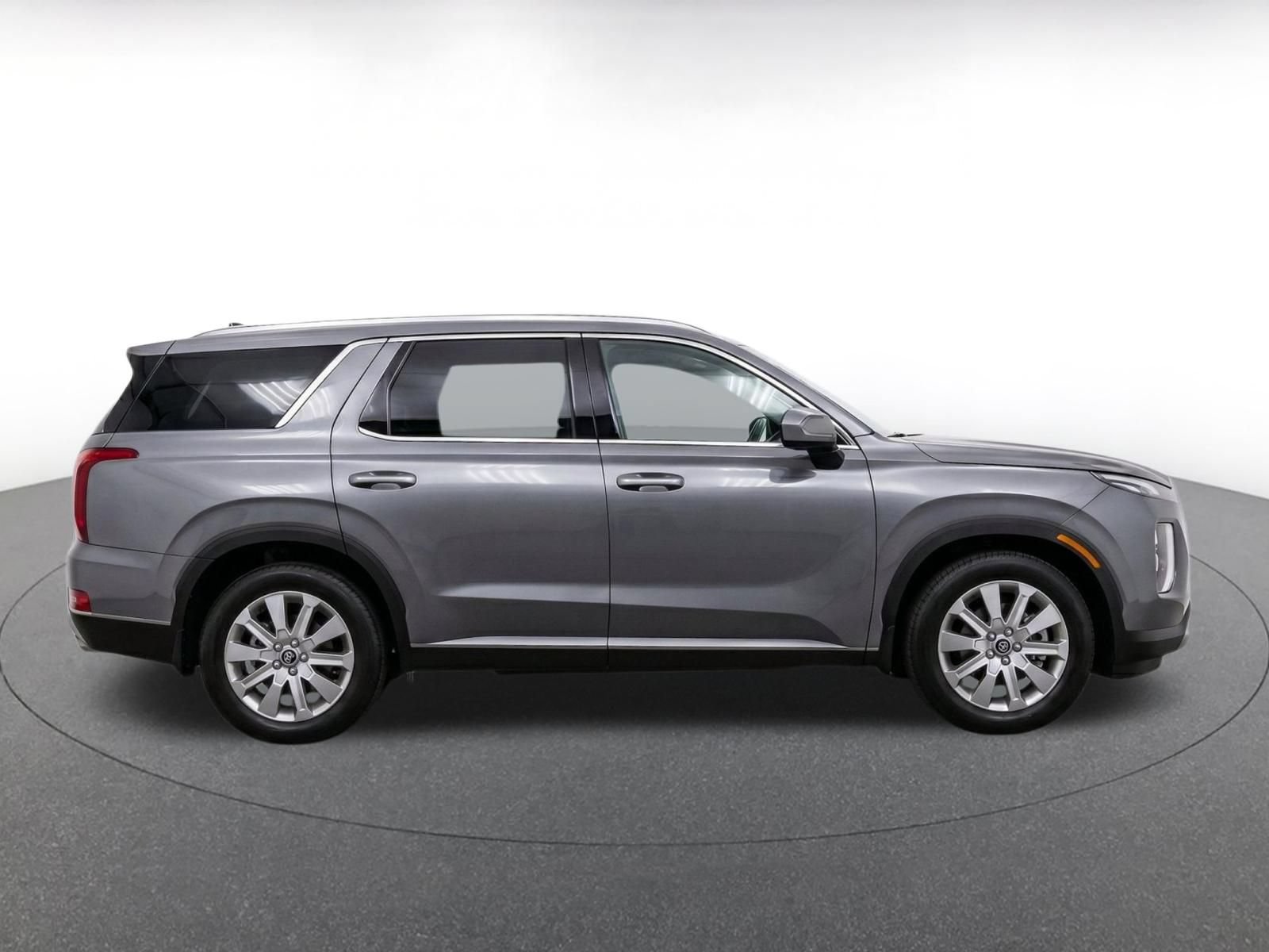 Used 2025 Hyundai Palisade SEL FWD image 9