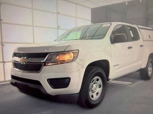 Used 2020 Chevrolet Colorado W/T w/ WT Convenience Package AWD/4WD image 2