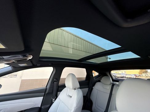 Used 2026 Hyundai Tucson Limited image 18