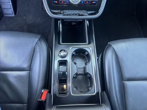 Used 2022 Lincoln Corsair AWD w/ Premium Package image 15