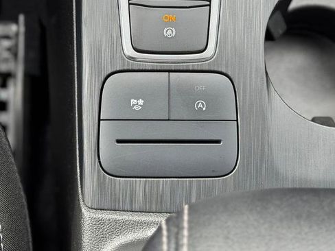 Certified 2025 Ford Escape Active AWD/4WD image 17