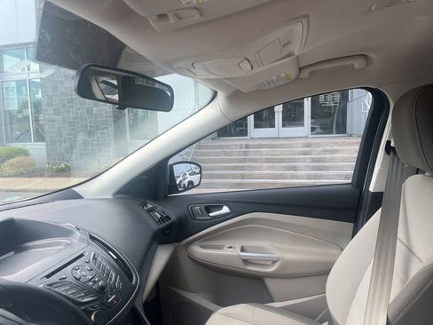Used 2013 Ford Escape SE FWD image 11