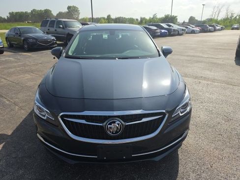 Used 2019 Buick LaCrosse Essence FWD image 2