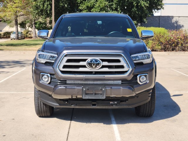 Used 2022 Toyota Tacoma Limited RWD image 2