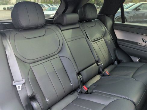 New 2025 Land Rover Range Rover Sport Dynamic SE AWD/4WD image 29