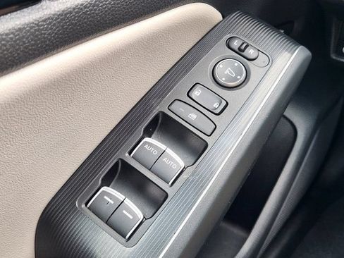 Used 2022 Honda Civic Touring image 24