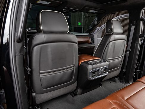 Used 2024 GMC Sierra 2500 Denali Ultimate w/ Max Trailering Package image 33