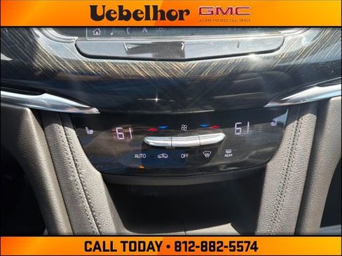 Used 2020 Cadillac XT6 Premium Luxury AWD/4WD image 28
