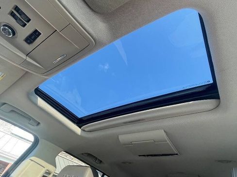 Used 2017 GMC Yukon XL Denali w/ Open Road Package image 37