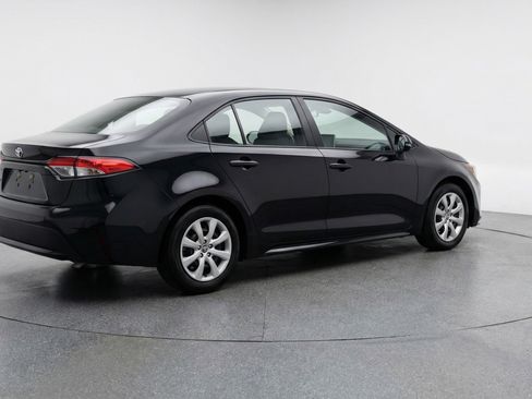 Used 2025 Toyota Corolla LE FWD image 9