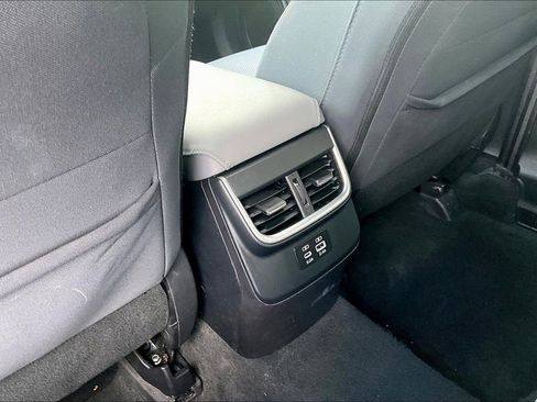 Used 2023 Subaru Outback Premium AWD/4WD image 10