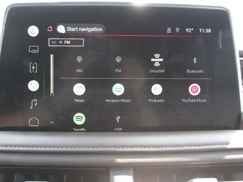 Used 2022 GMC Yukon XL SLT w/ SLT Premium Package RWD image 32
