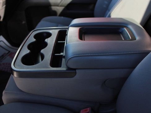 Used 2015 Chevrolet Silverado 2500 W/T AWD/4WD image 12