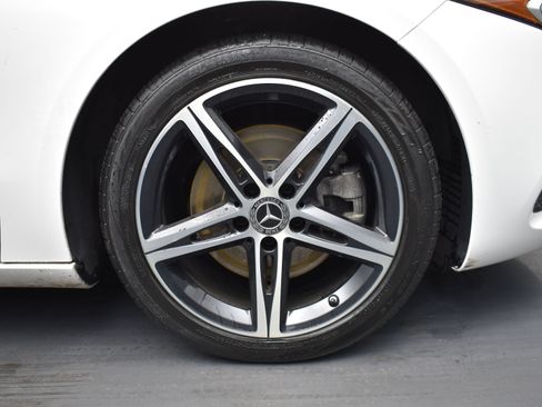 Used 2022 Mercedes-Benz A 220 4MATIC w/ Premium Package Lite image 17
