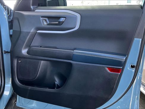 Used 2023 Ford Bronco Sport Outer Banks w/ Tech Package image 23