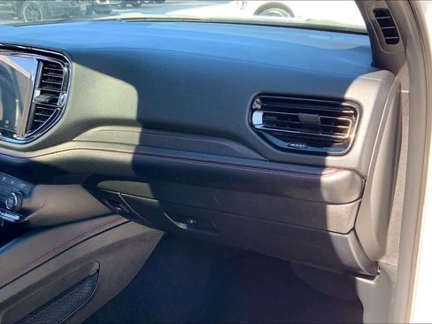 Used 2023 Dodge Durango GT image 16
