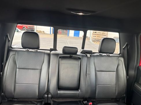 Used 2016 Ford F150 Lariat w/ Equipment Group 501A Mid AWD/4WD image 39