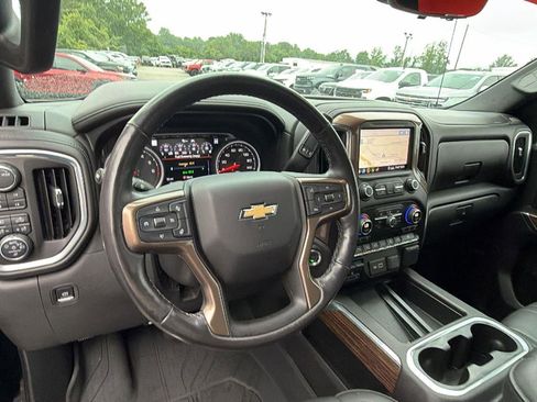 Used 2020 Chevrolet Silverado 1500 High Country w/ Technology Package AWD/4WD image 23