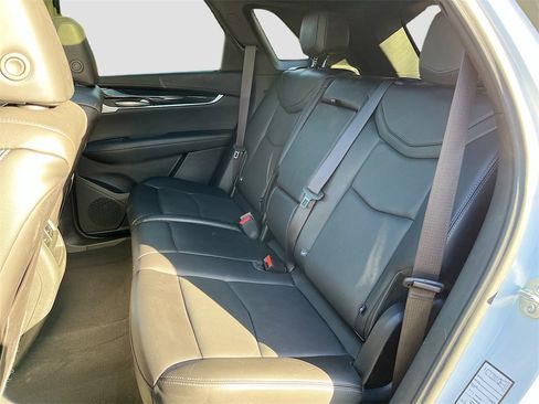 Certified 2025 Cadillac XT5 Premium Luxury image 24