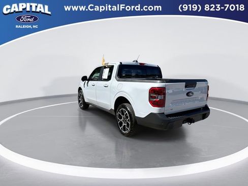 Certified 2025 Ford Maverick Lariat w/ 4K Tow Package AWD/4WD image 6