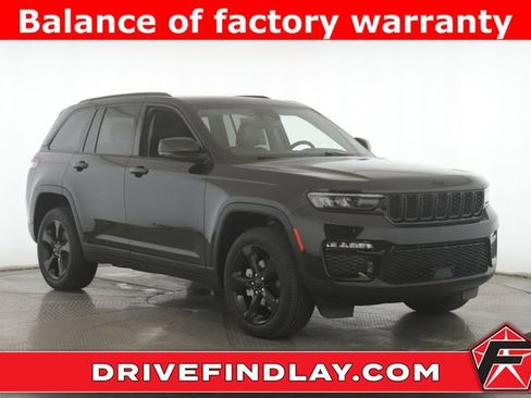 Used 2023 Jeep Grand Cherokee Limited w/ Black Appearance Package image 1