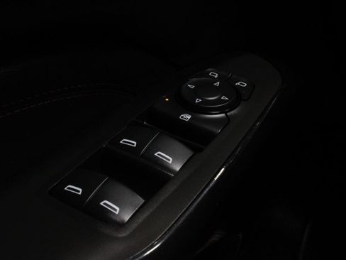 Used 2025 Chevrolet Trax RS w/ Driver Confidence Package FWD image 25