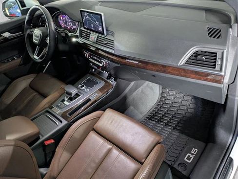 Used 2020 Audi Q5 2.0T Premium Plus w/ Premium Plus Package image 27