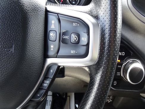 Certified 2025 RAM 1500 Tradesman w/ Night Edition AWD/4WD image 21