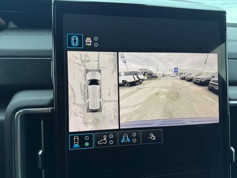 Used 2025 GMC Yukon Denali image 20